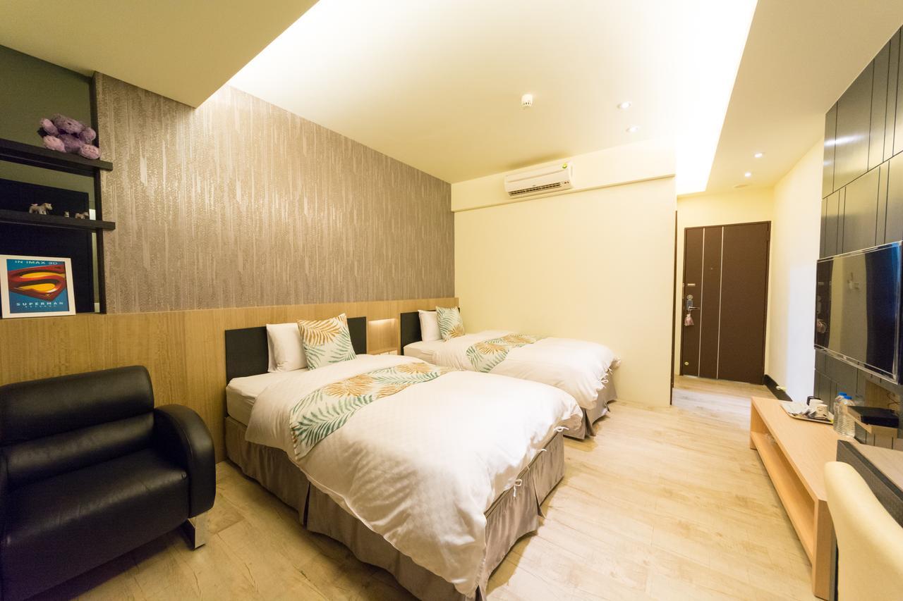 W Hostel Tainan Dış mekan fotoğraf