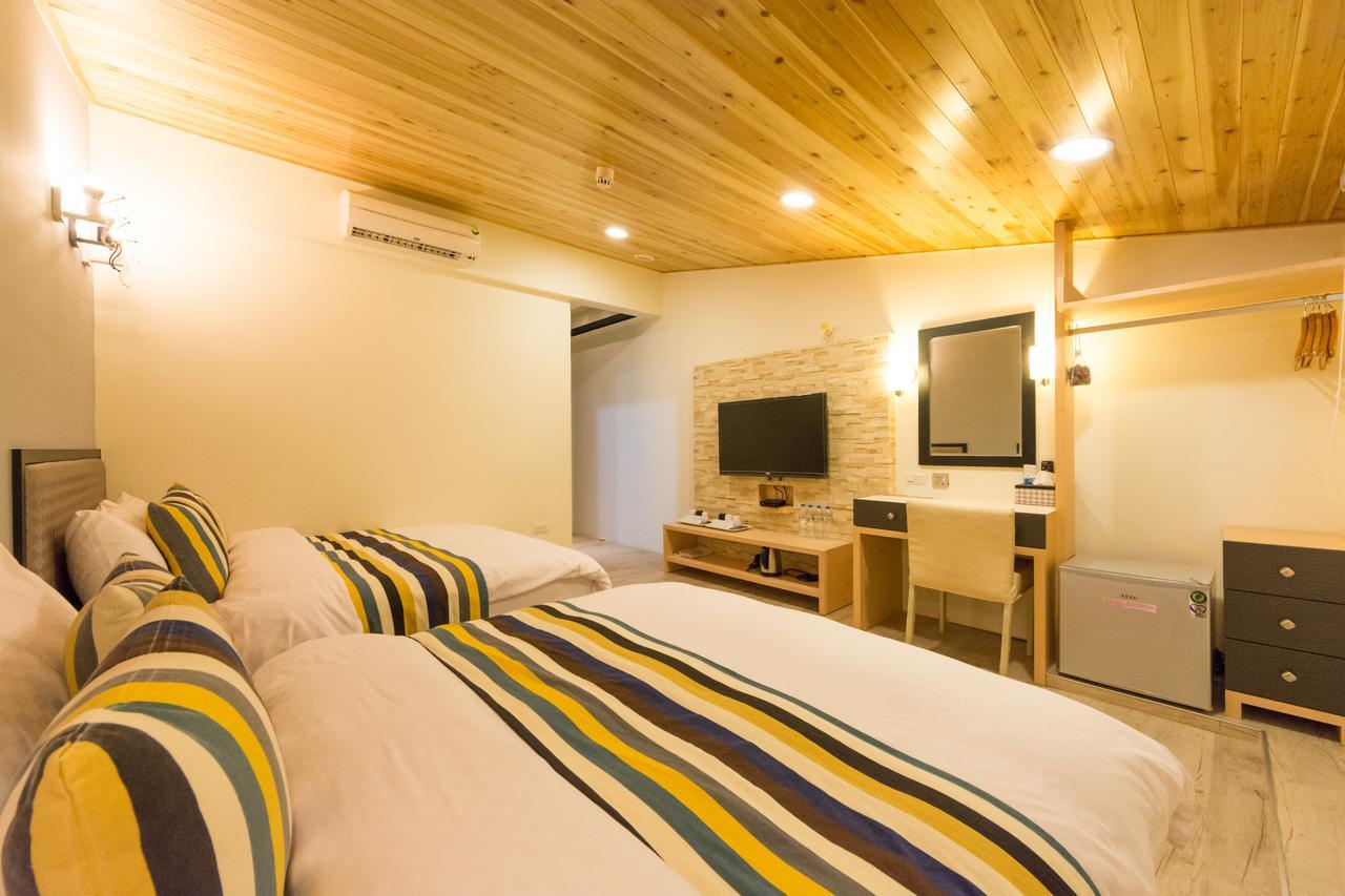 W Hostel Tainan Dış mekan fotoğraf