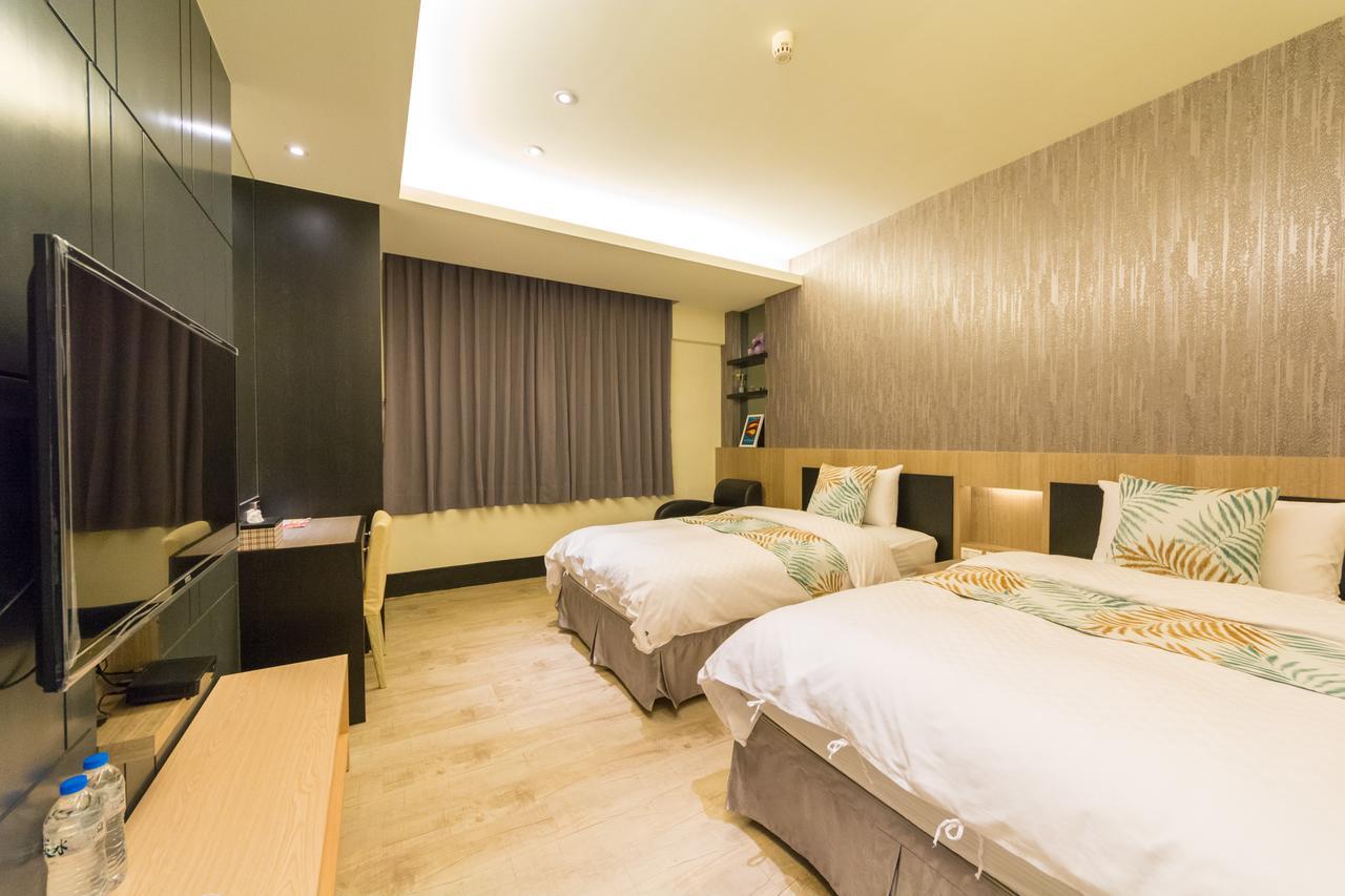 W Hostel Tainan Dış mekan fotoğraf