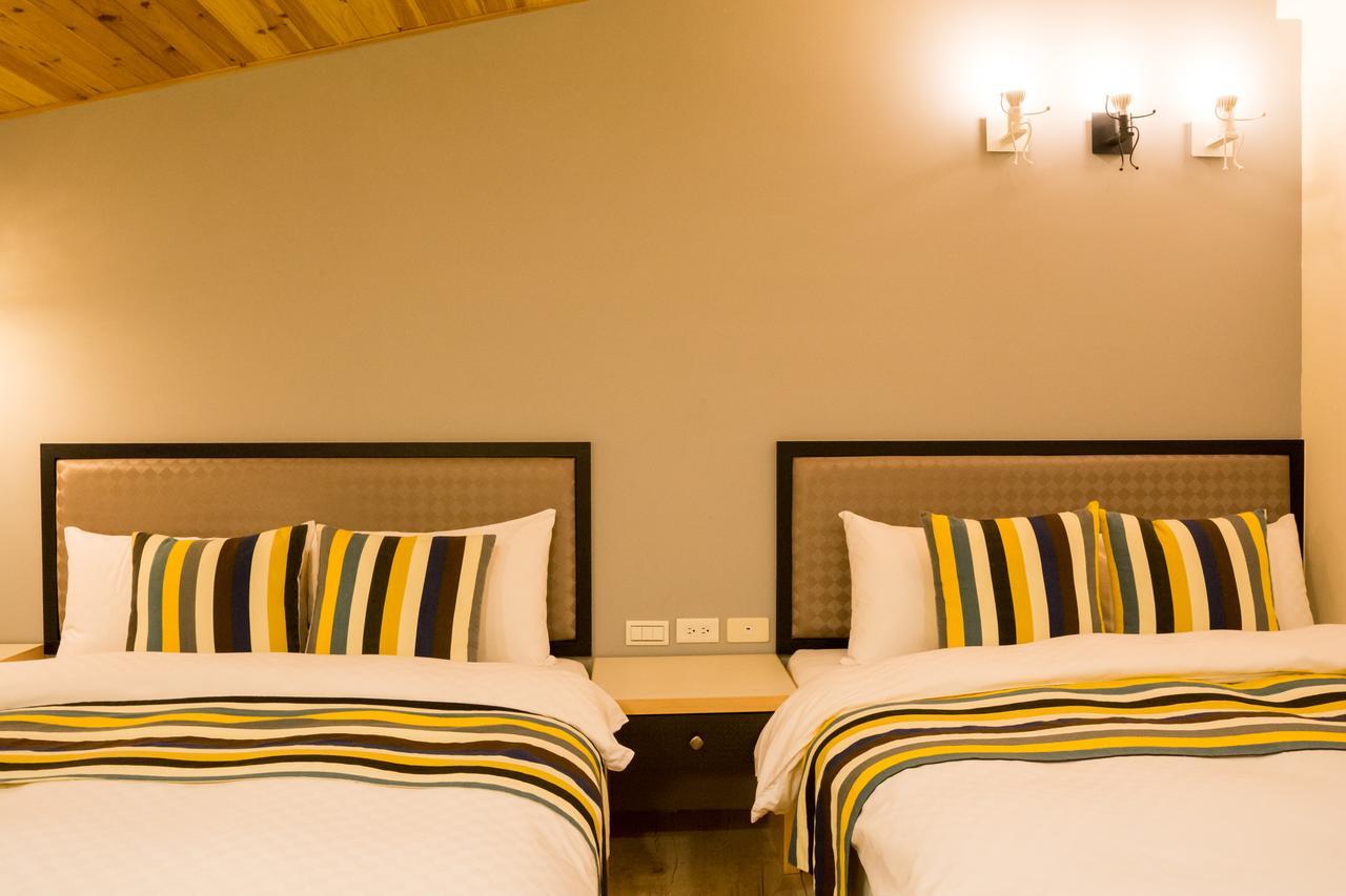 W Hostel Tainan Dış mekan fotoğraf